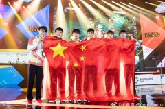 比赛暂停：球迷狂欢与网络热议下的战术调整与玩梗猜测